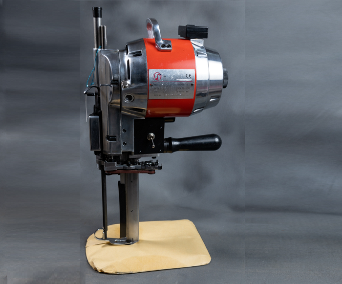 8 Cloth Cutting Machine