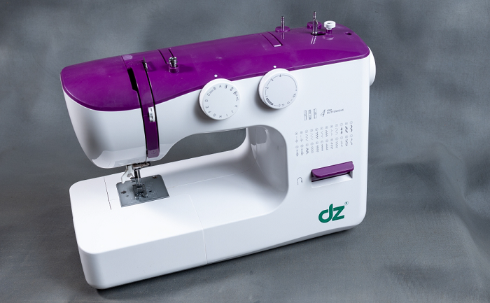 Multi Functional House Hold Sewing Machine 